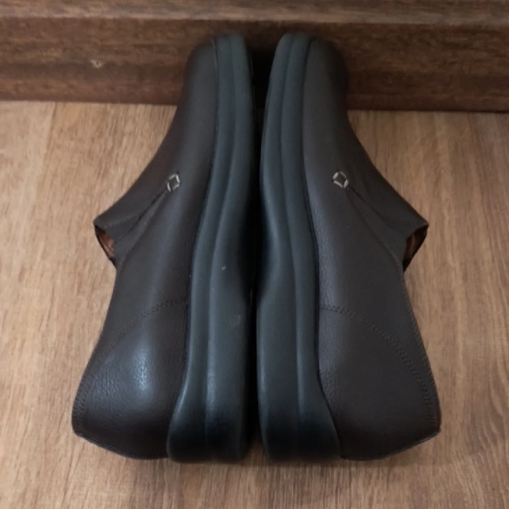 Women's Brown Leather Shoes - Picture 4 of 6